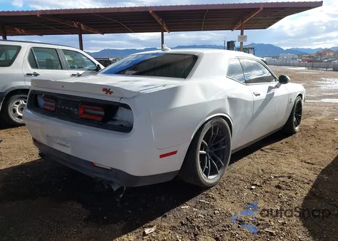 2015 Dodge Challenger R/T Plus from USA, damaged, VIN 2C3CDZBT6FH702720